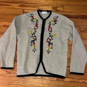 Pendleton zip cardigan vintage beige with black trim embroidered flowers 38 wool